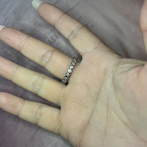 The Brilliant Bezel eternity band with zircon in Sterling Silver sz 9 - Picture 9 of 9
